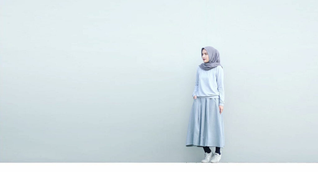 Foto model Hijab Konsep Minimalis menarik
