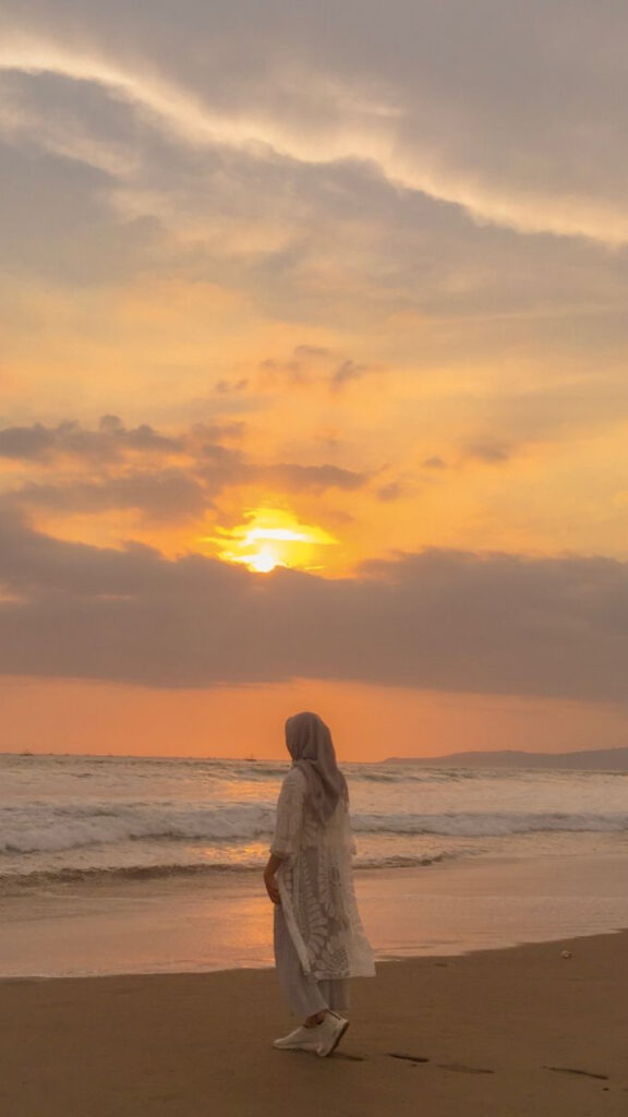 aesthetic hijab girl senja sunset